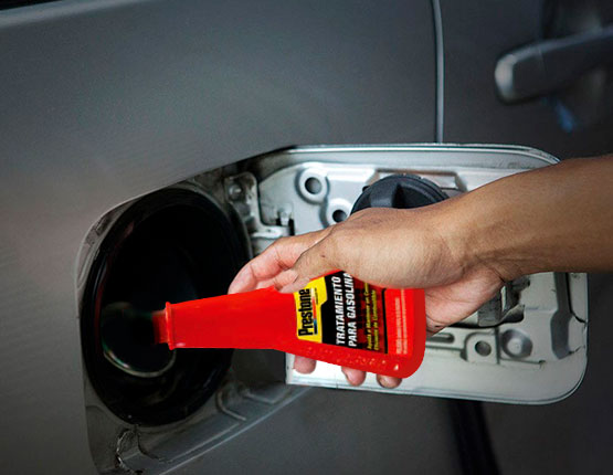 Qué ventajas tiene poner aditivo a la gasolina del automóvil